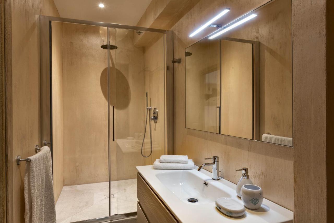 Iconic Luxury Suites Abbiadori Dış mekan fotoğraf