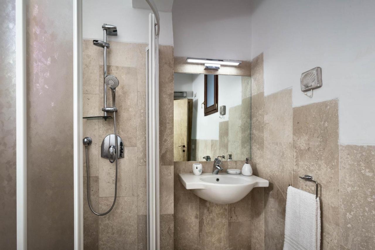 Iconic Luxury Suites Abbiadori Dış mekan fotoğraf